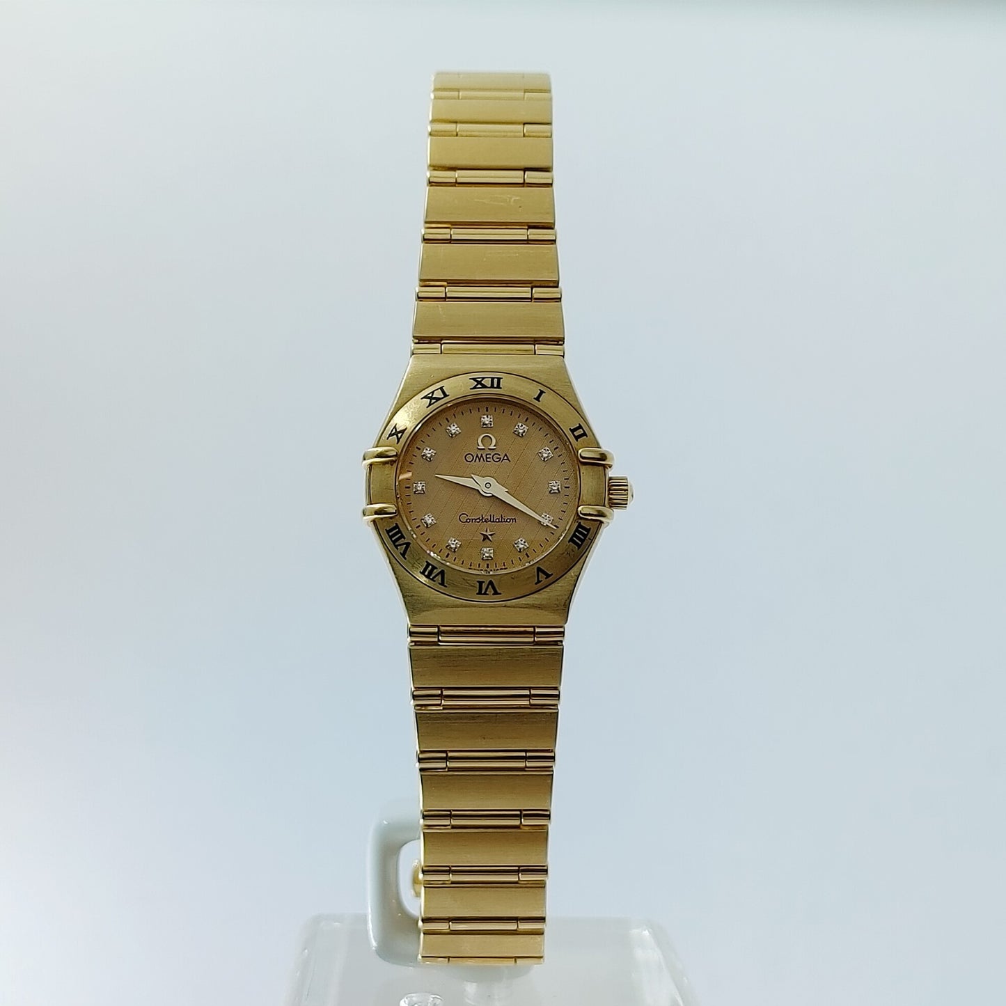 Omega Constellation 22.5 mm, Yellow Gold on Yellow Gold